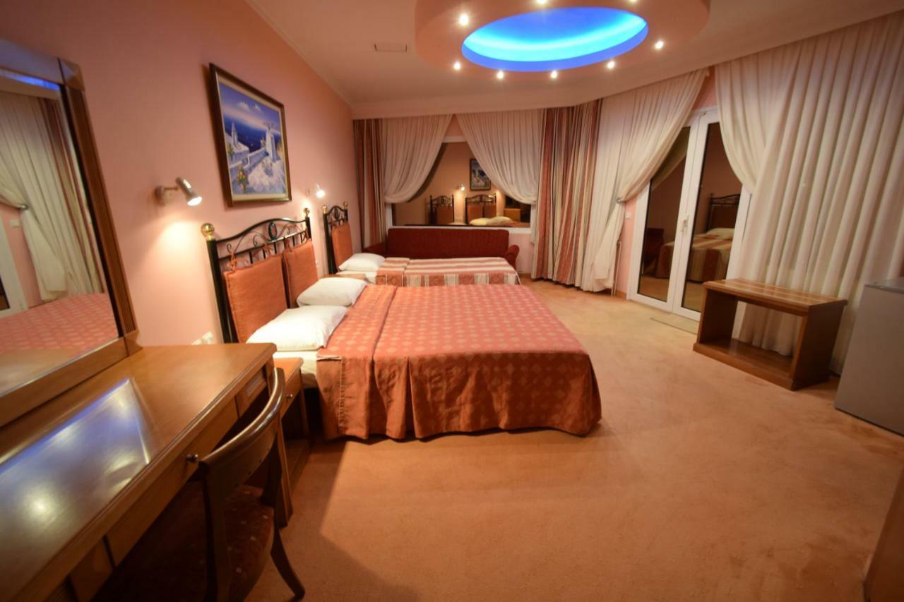 Hotel Aperio ปาราเลียกาเตอรีนิส ภายนอก รูปภาพ